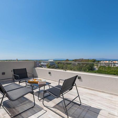 Tsatos Luxury Residence クレマスティ エクステリア 写真