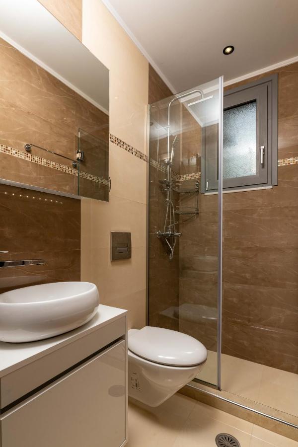 Tsatos Luxury Residence クレマスティ エクステリア 写真