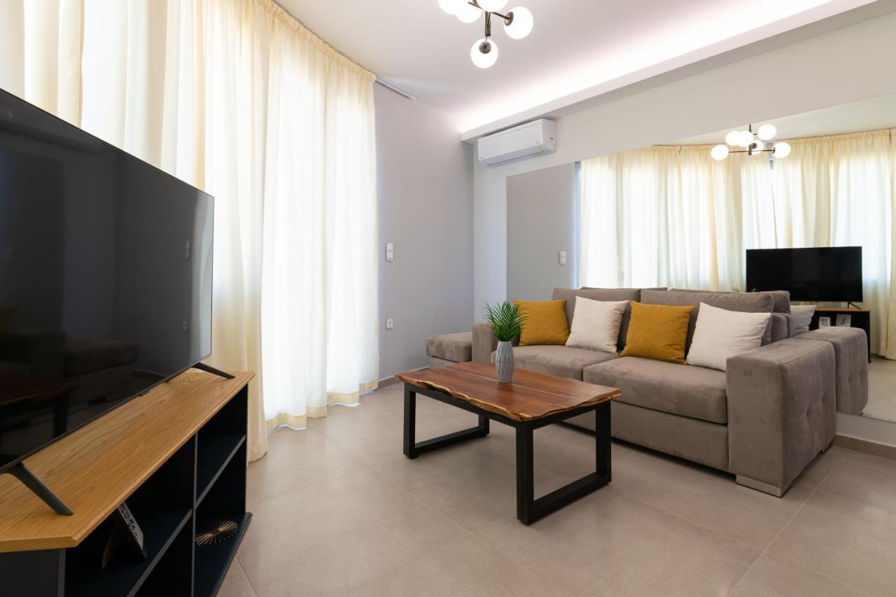 Tsatos Luxury Residence クレマスティ エクステリア 写真