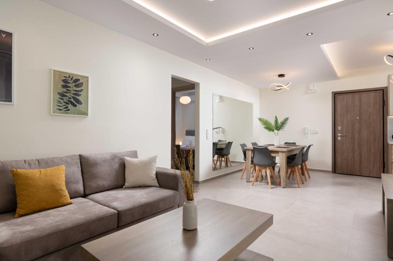 Tsatos Luxury Residence クレマスティ エクステリア 写真