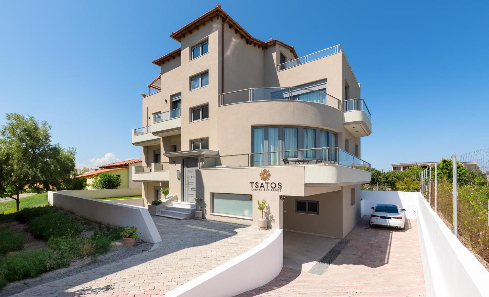 Tsatos Luxury Residence クレマスティ エクステリア 写真